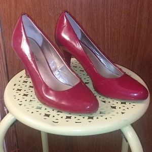 2 for $15 Everything!!! Red pumps size 6.5